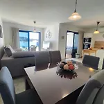 בית נופש La Casita Your Ocean-view House In