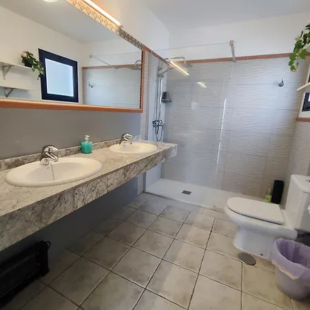 Дом отдыха La Casita Your Ocean-view House In *