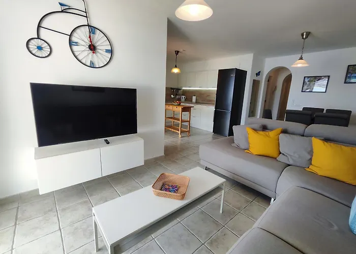 La Casita Your Ocean-view House In